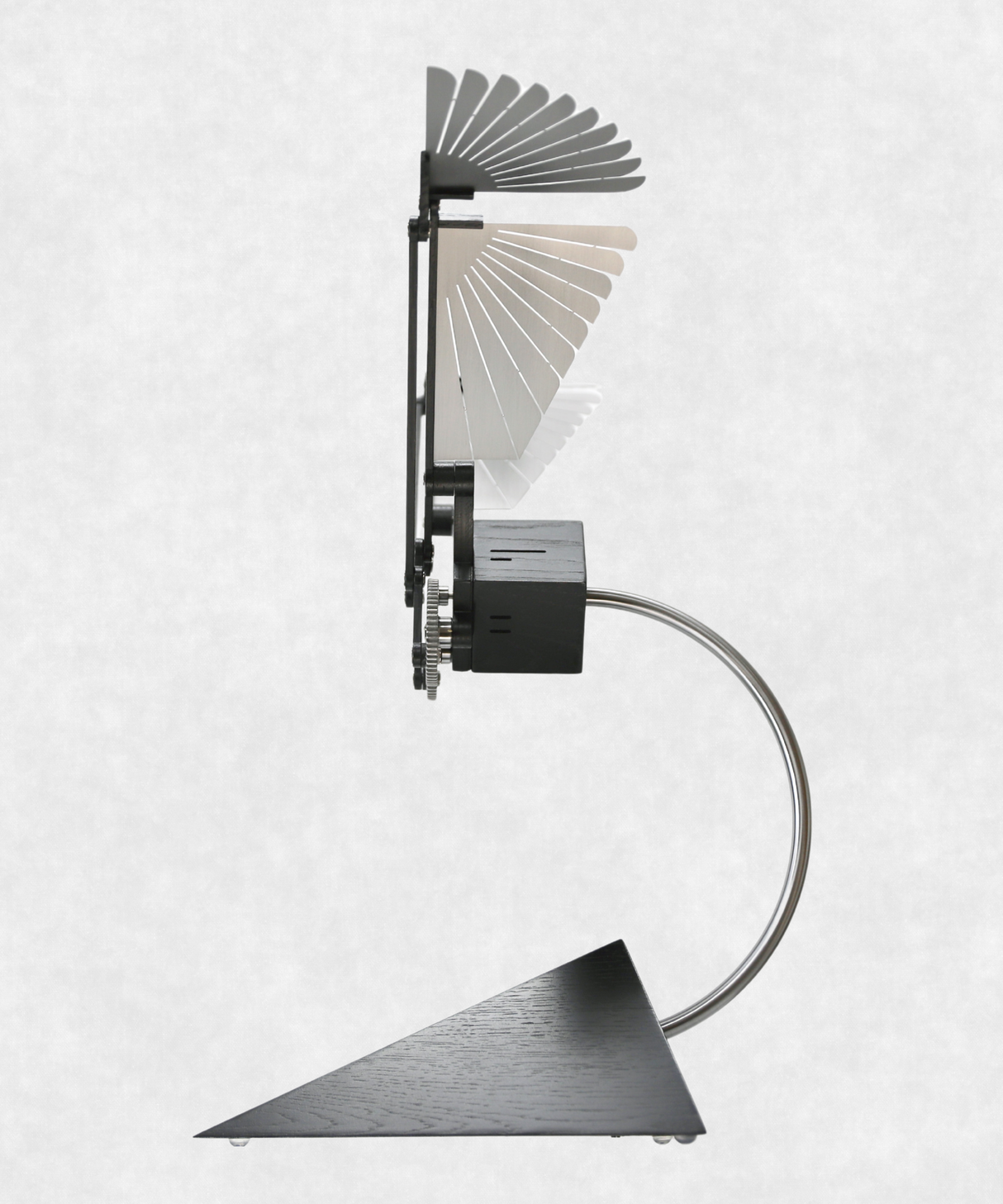 Aquila SE Silver Side View - By Lukas Schilling