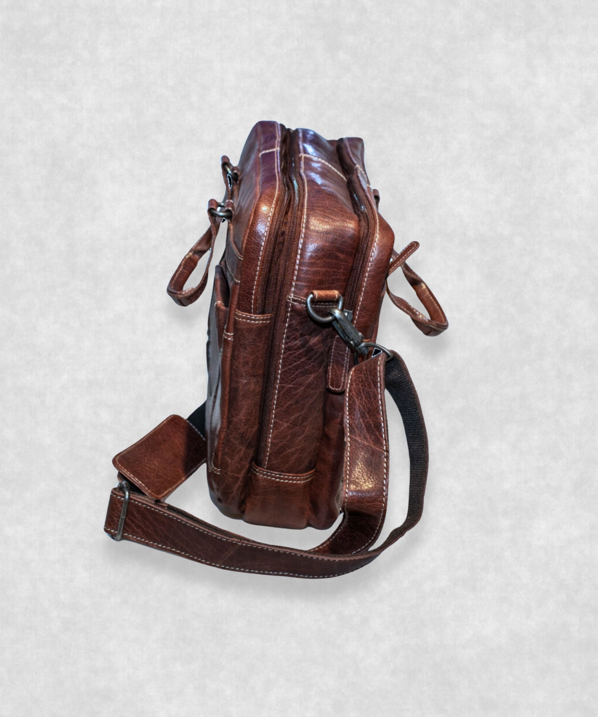 LEATHER BRIEFCASE