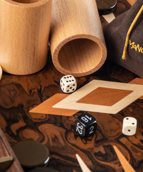 California Walnut burl backgammon zoom on dice and board inside