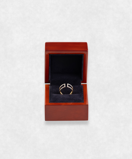 The Path Gold 18k Ring in its wooden box
