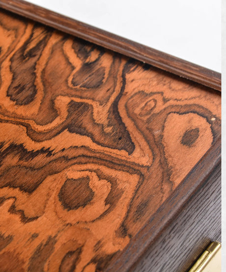 California Walnut burl backgammon zoom on wood
