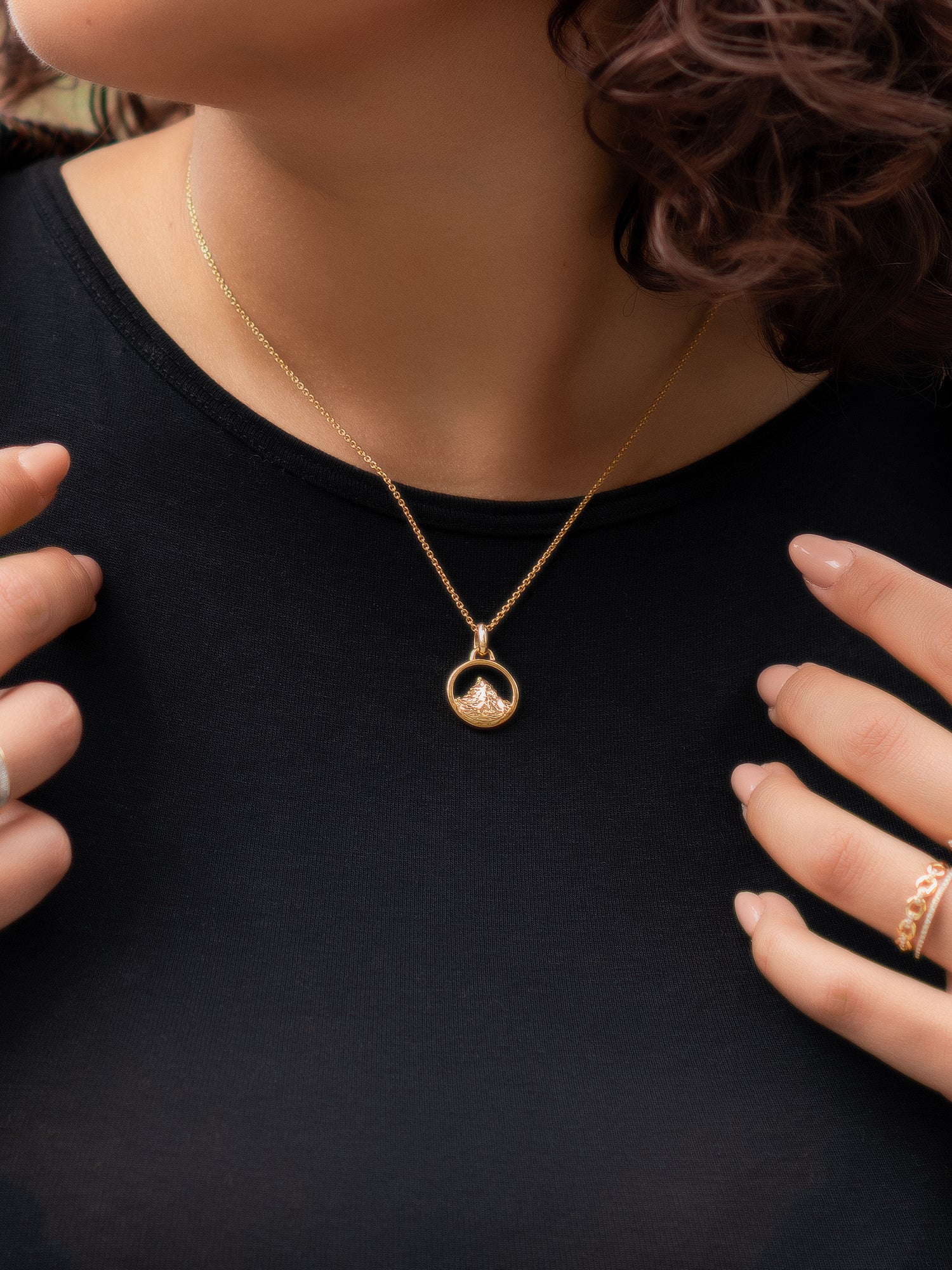 Crown ring overwiew photoshoot