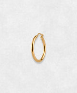 Hoops Earrings 18k Gold Maison Davis 15mm model side view