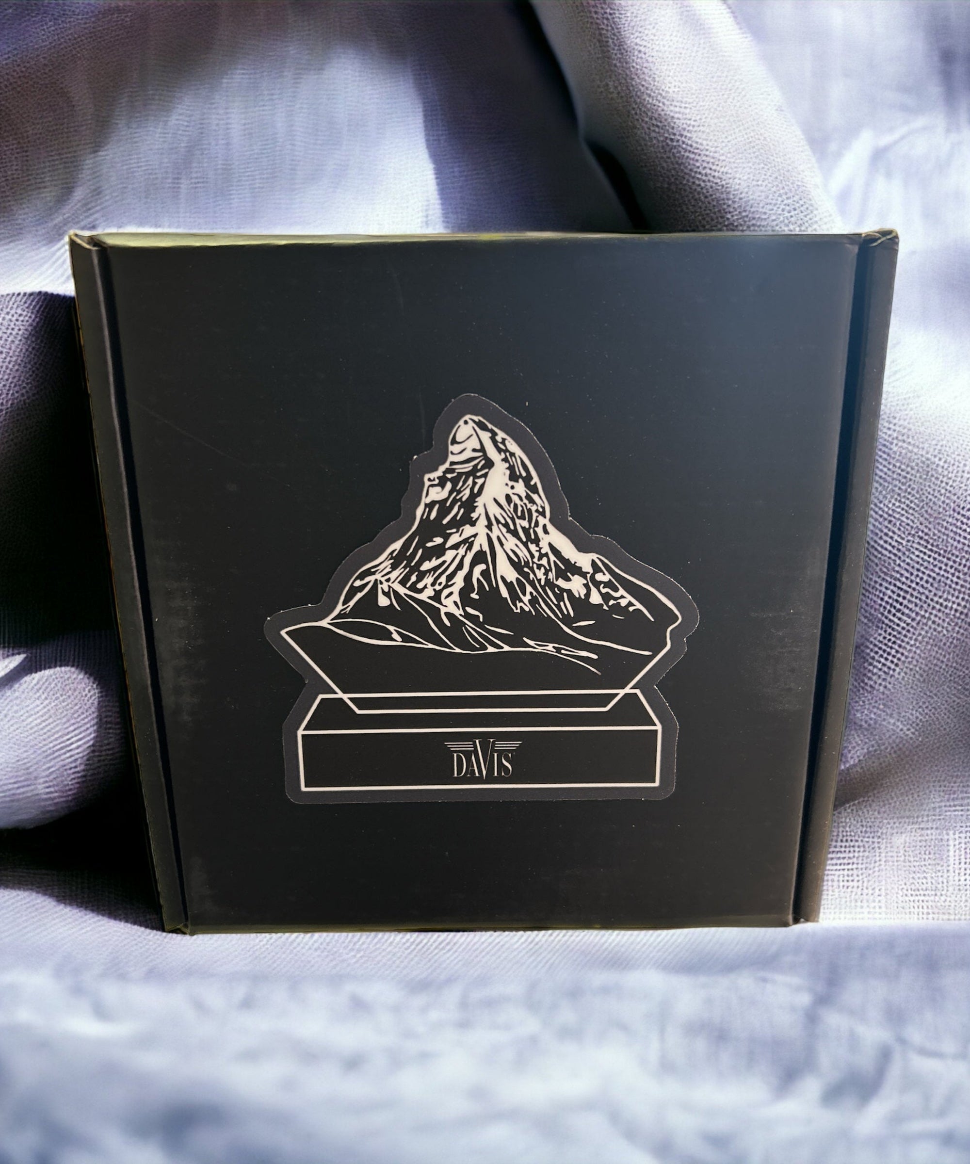Matterhorn lamp box