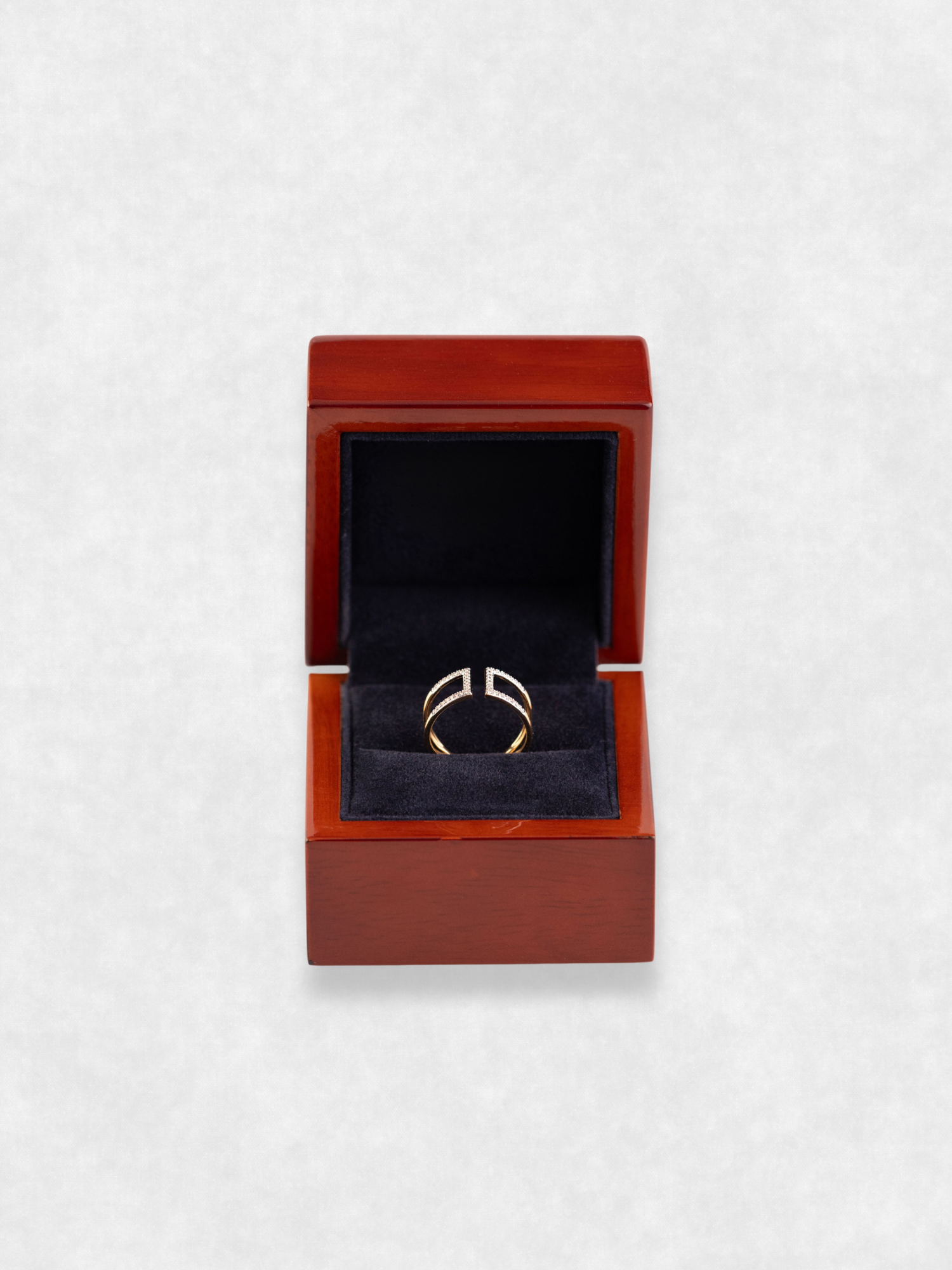 The Path Gold 18k Ring in its wooden box