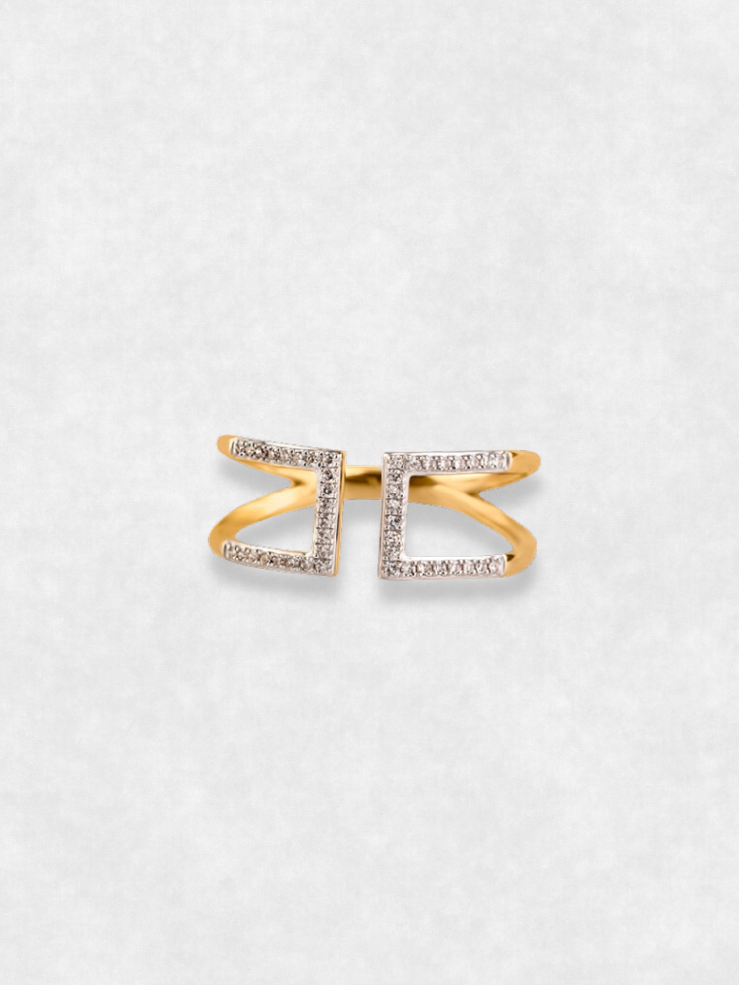 The Path, Horizontal view Natural and thical diamonds, gold 18k Ring